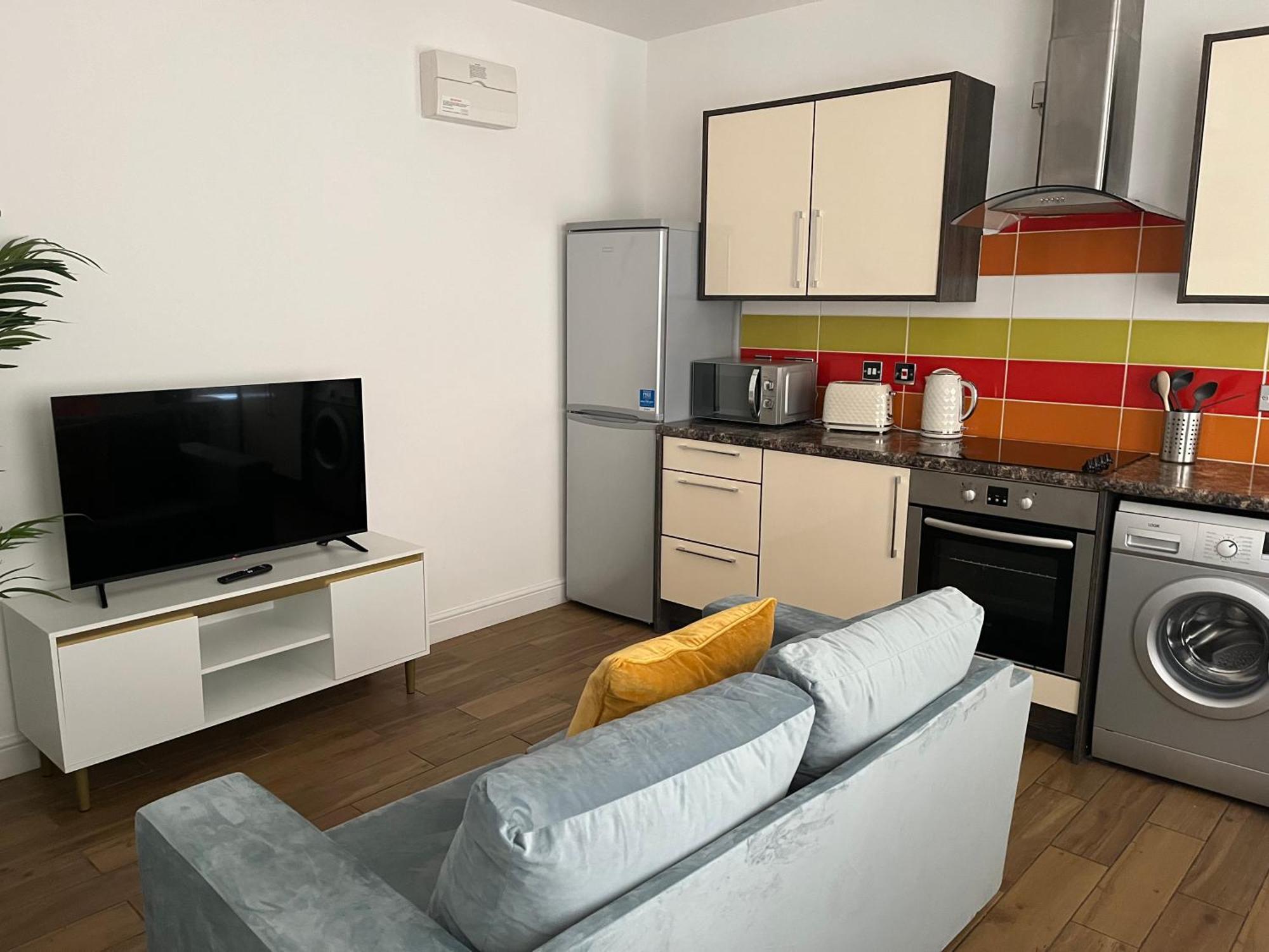 The Blue Lagoon Apartment Leicester Exterior photo